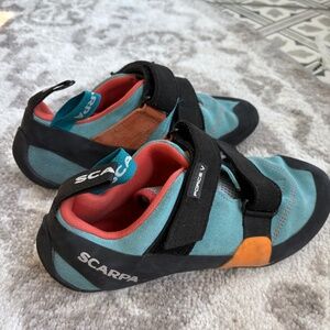 Scarpa Force V women’s climbing shoes